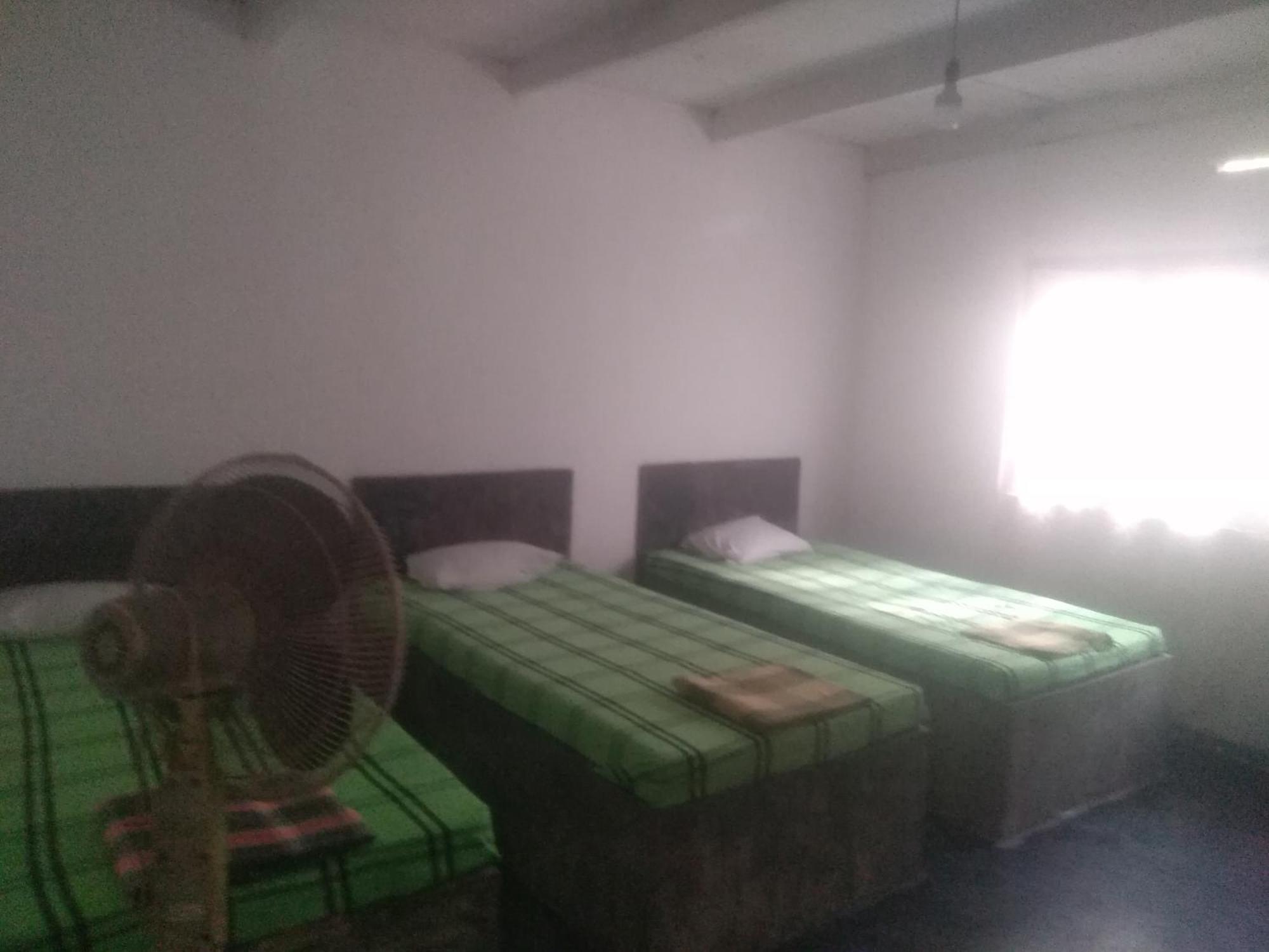 Sinharaja Hostel 114 Deniyaya Rom bilde